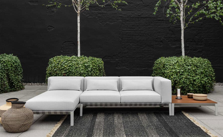 able outdoor armchair