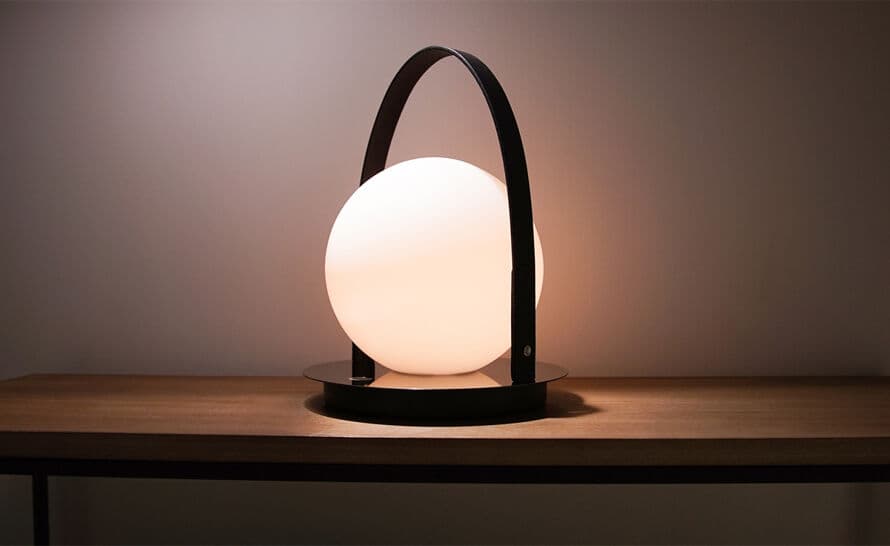 bola lantern