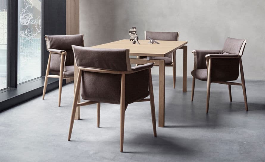 e005 embrace chair