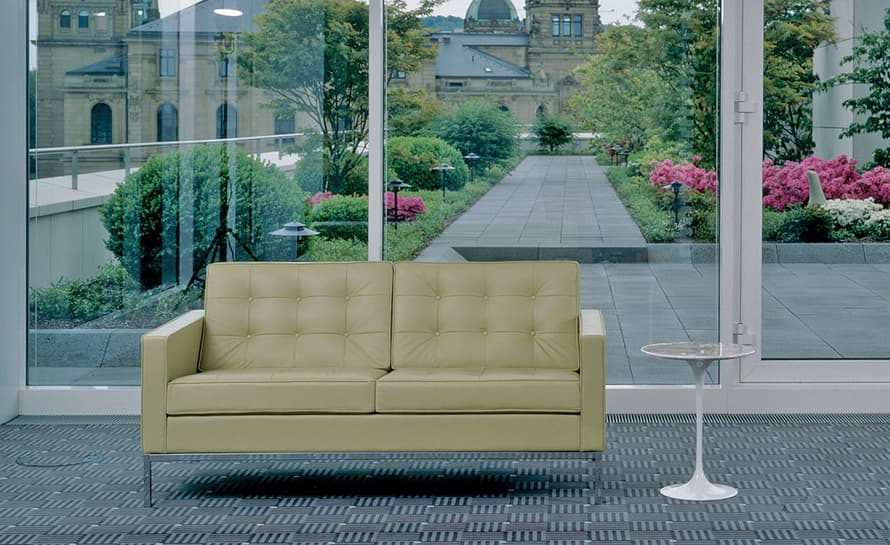 florence knoll settee