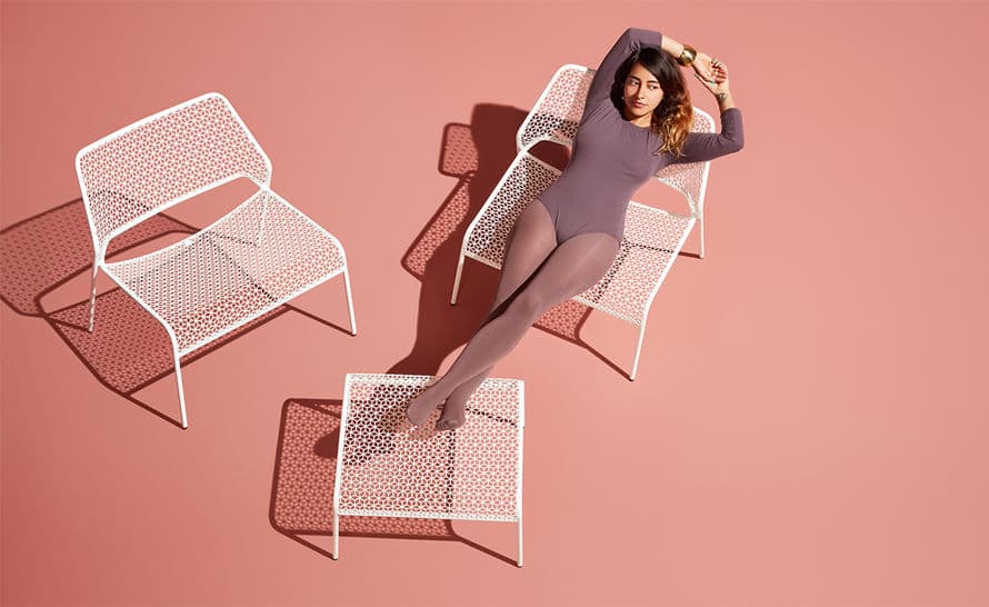 hot mesh ottoman