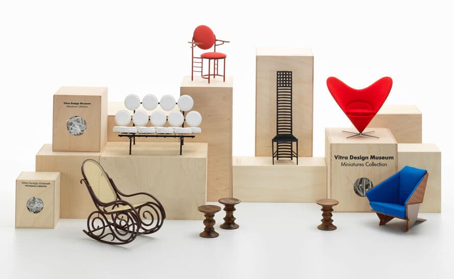 Miniature Karuselli Chair