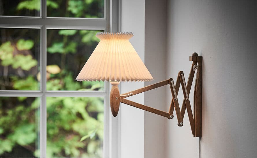 Model 224 Wall Lamp