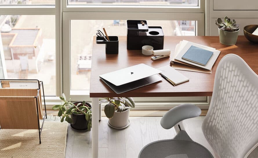 OE1 Table with Veneer Top