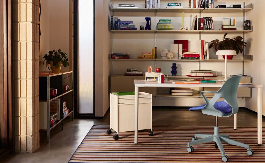 OE1 Table with Veneer Top