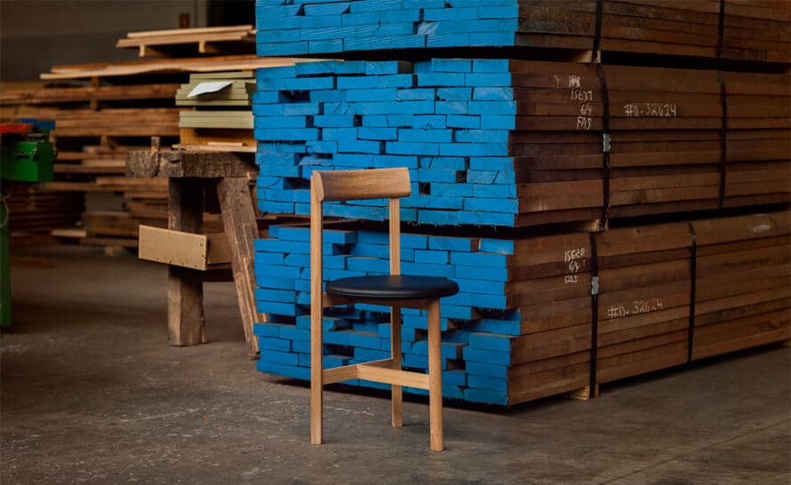petit three leg chair 797