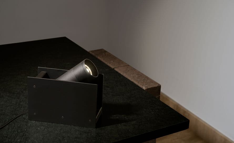 Plint spot lamp