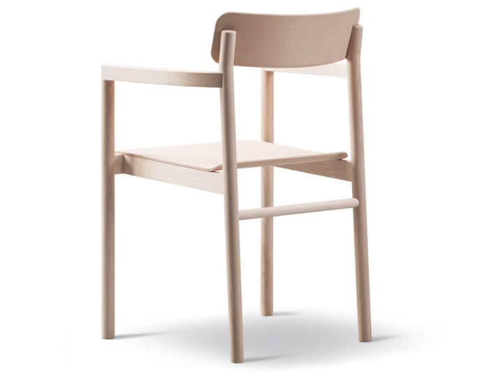 post armchair