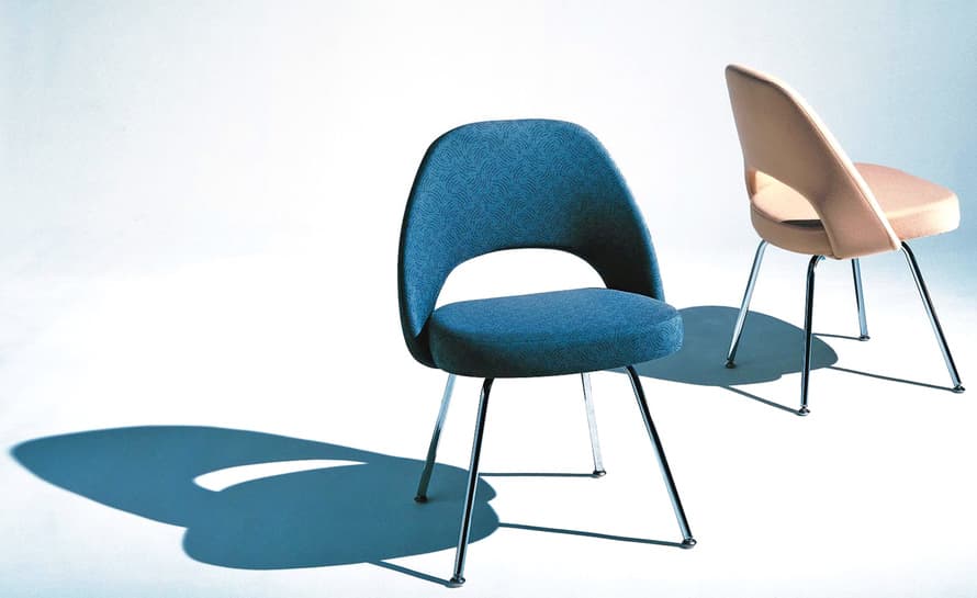 saarinen executive side chair with metal legs
