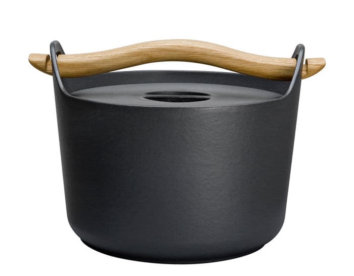 sarpaneva cast iron pot