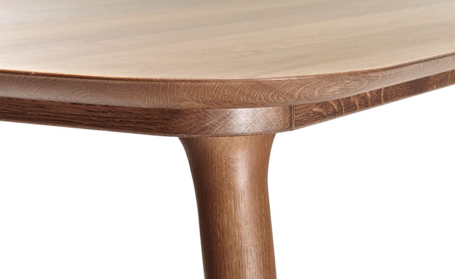 zio dining table